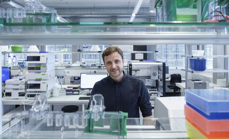 MedTech Entrepreneur Yannick Devaud im Labor